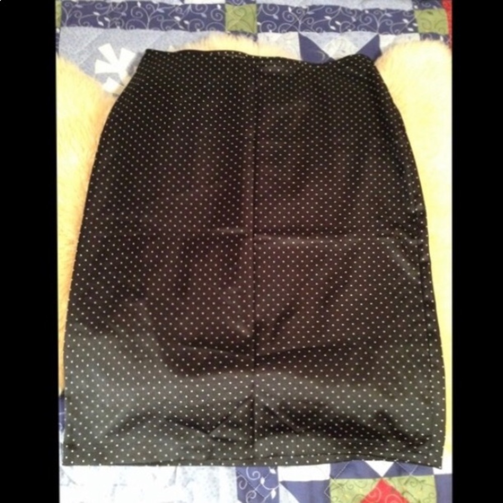 Sisely satin black skirt with polka dots
